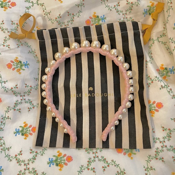 Lele Sadoughi - BLUSH GRADUATED PEARL VELVET STRAND HEADBAND - Picture 1 of 1